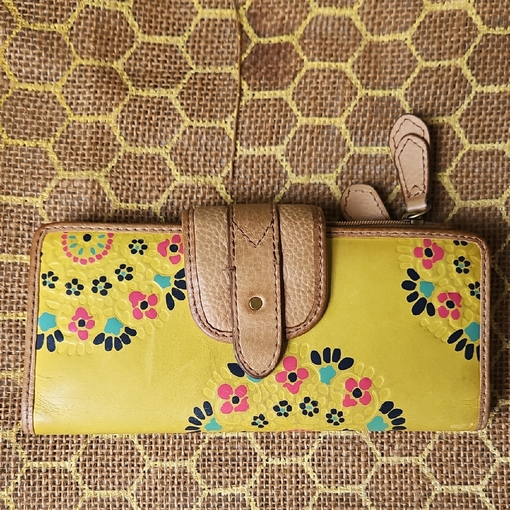 Fossil Yellow Floral Embroidered Leather Wallet